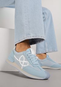 Renee - Niebieskie Sneakersy z Geometrycznym Wzorem Dawnfallow. Okazja: na co dzień. Kolor: niebieski. Materiał: jeans. Wzór: geometria #6