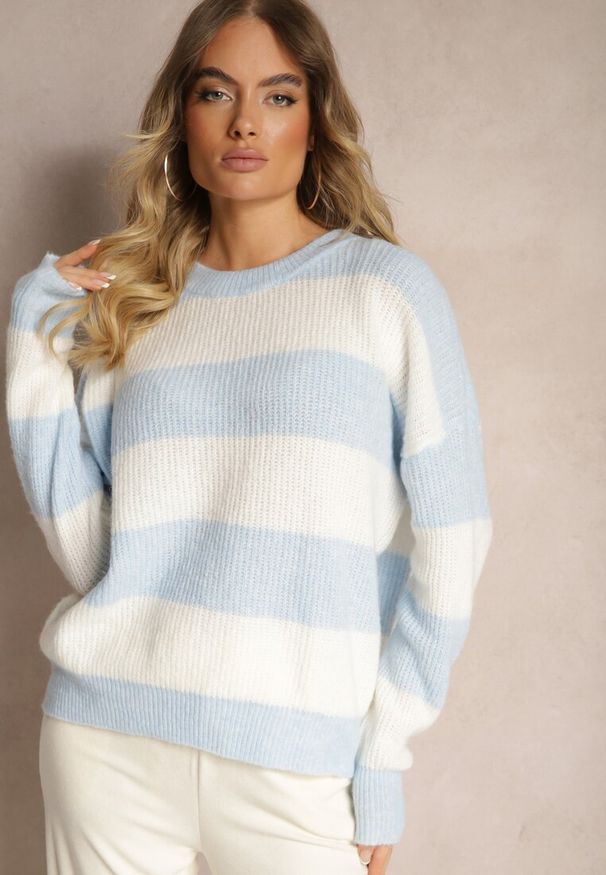 Renee - Jasnoniebieski Sweter ze Ściągaczami Ozdobiony Pasami z Wełną Tiarosea. Okazja: na co dzień. Kolor: niebieski. Materiał: wełna. Długość rękawa: długi rękaw. Długość: długie. Wzór: aplikacja. Styl: klasyczny, casual