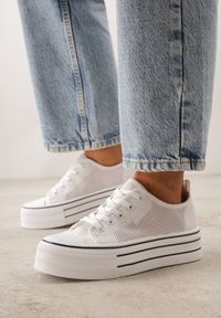 Born2be - Białe Trampki na Grubej Podeszwie z Plecioną Cholewką Nalivera. Okazja: na co dzień. Kolor: biały. Materiał: skóra, jeans. Szerokość cholewki: normalna. Styl: casual, rockowy #1