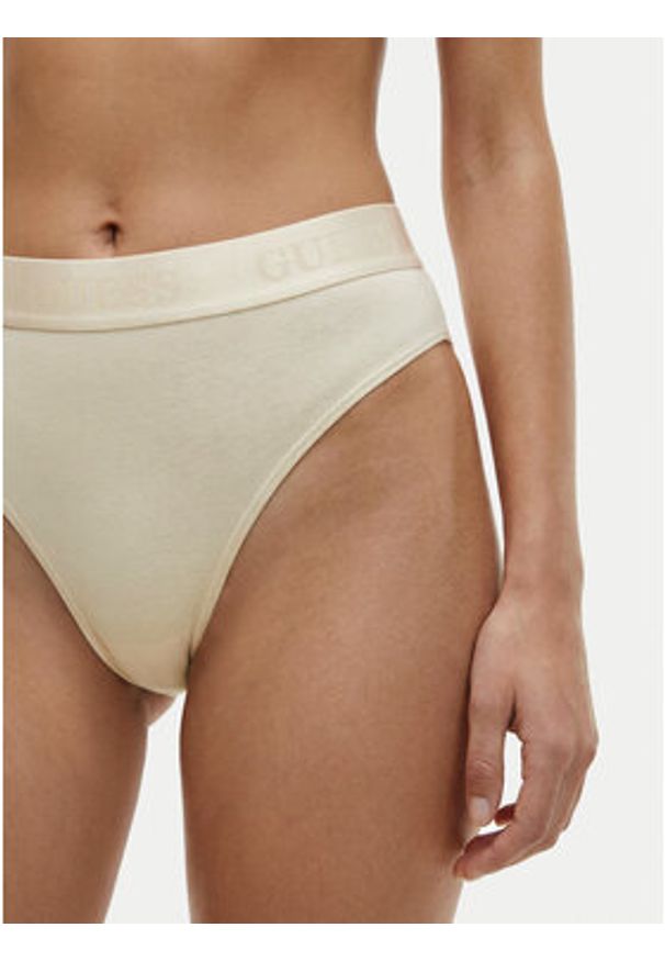 Guess Figi brazylijskie O6GE04 KE831 Kremowy. Kolor: kremowy. Materiał: bawełna