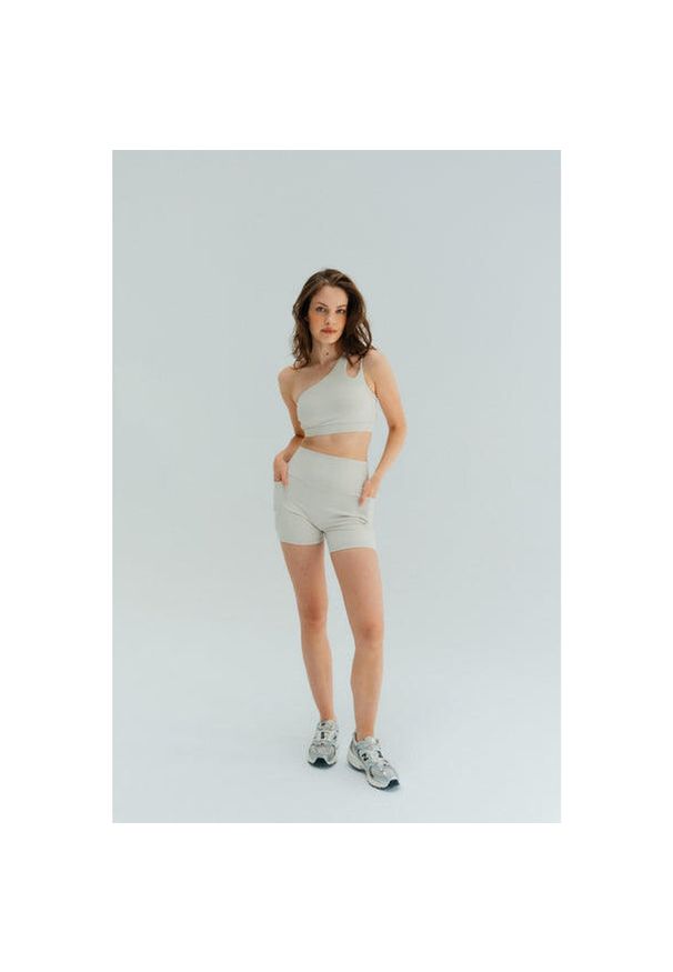 MOONHOLI - Szorty damskie do jogi Moonholi Glam z kieszeniami. Kolor: biały. Sport: joga i pilates