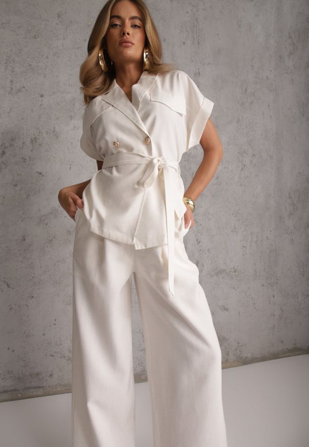 Renee - Biały Wiskozowy Komplet z Lnem Spodnie Wide Leg i Bluzka o Kroju Marynarki Daprise. Kolor: biały. Materiał: wiskoza, len