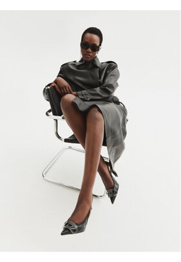 Diesel Szpilki D-Venus sb -Y02985 P0691 T8013 Czarny. Kolor: czarny. Materiał: skóra. Obcas: na szpilce