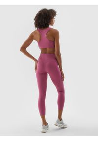 4f - 4F Legginsy treningowe 7/8 z wysokim stanem damskie - fioletowe S. Stan: podwyższony. Kolor: różowy. Materiał: włókno, elastan, dzianina, materiał, poliester. Wzór: gładki, jednolity, ze splotem. Sport: fitness