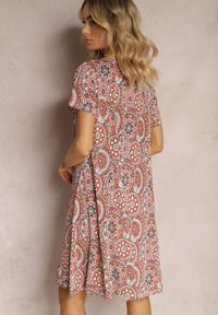 Renee - Pomarańczowa Krótka Sukienka w Stylu Boho z Elastycznej Wiskozy z Krótkimi Rękawami Ailoni. Kolor: pomarańczowy. Materiał: wiskoza. Długość rękawa: krótki rękaw. Sezon: lato, wiosna. Styl: boho. Długość: mini #3
