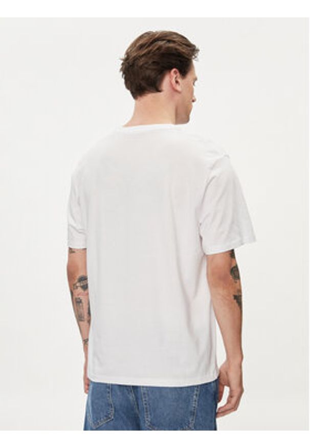 Pepe Jeans T-Shirt Clag PM509384 Biały Regular Fit. Kolor: biały. Materiał: bawełna