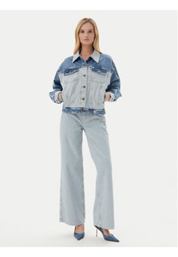 Guess Jeans Kurtka jeansowa W5YN56 D5M56 Niebieski Regular Fit. Kolor: niebieski. Materiał: bawełna