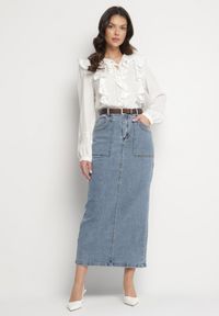 Born2be - Niebieska Spódnica Jeansowa o Ołówkowym Kroju z Dodatkowym Paskiem Inelira. Okazja: na co dzień. Kolor: niebieski. Materiał: jeans. Styl: casual #7