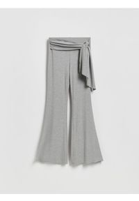 Reserved - Spodnie z wiskozą - jasnoszary. Kolor: szary. Materiał: wiskoza #1