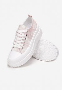 Born2be - Różowo-Białe Trampki Nesiphae. Nosek buta: okrągły. Kolor: różowy. Materiał: materiał, guma, tkanina. Szerokość cholewki: normalna. Wzór: aplikacja. Obcas: na platformie