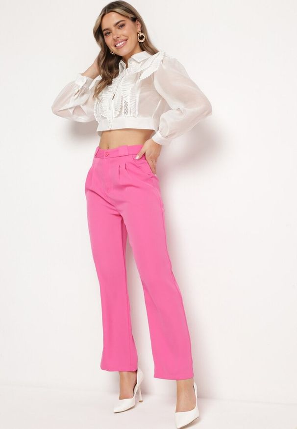 Born2be - Fuksjowe Spodnie Garniturowe Zapinane na Suwak Allegretta. Okazja: na spotkanie biznesowe. Kolor: różowy. Styl: biznesowy, klasyczny