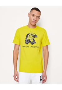 Armani Exchange - ARMANI EXCHANGE - Żółty t-shirt z haftowaną grafiką. Kolor: żółty. Materiał: bawełna. Wzór: haft