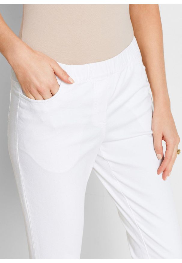 bonprix - Spodnie 7/8 z gumką w talii, ze stretchem. Kolor: biały. Styl: elegancki