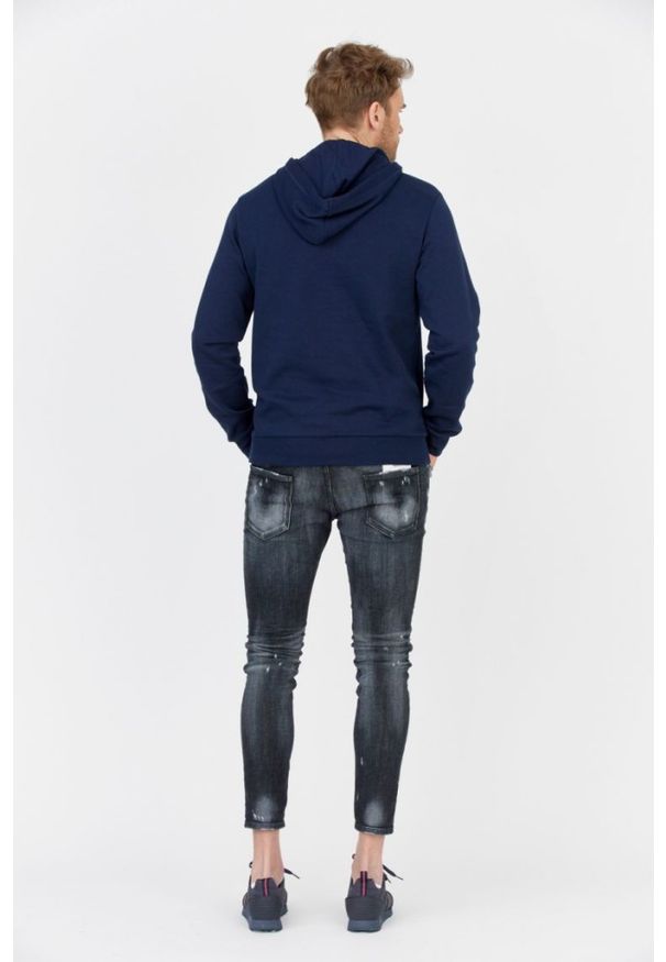 Emporio Armani - EMPORIO ARMANI Granatowa bluza męska z kapturem i logo, Rozmiar S. Typ kołnierza: kaptur. Kolor: niebieski. Materiał: prążkowany