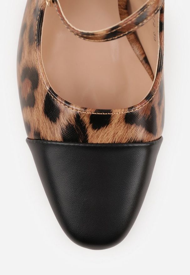 Renee - Panterkowe Sandały na Słupku Slingback Ozdobione Paskiem Divolia. Zapięcie: pasek. Wzór: aplikacja. Obcas: na słupku. Styl: elegancki, klasyczny