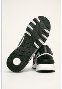 Marco Tozzi - Buty. Nosek buta: okrągły. Zapięcie: sznurówki. Kolor: czarny. Materiał: syntetyk, materiał, skóra ekologiczna, guma. Szerokość cholewki: normalna. Obcas: na obcasie. Wysokość obcasa: średni, niski #2