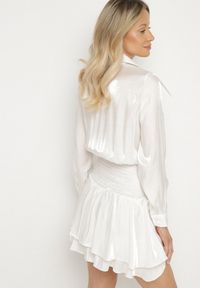 Born2be - Biała Sukienka z Wiskozy o Koszulowym Kroju z Falbankami Liova. Typ kołnierza: kołnierz z falbankami. Kolor: biały. Materiał: wiskoza. Typ sukienki: koszulowe #7