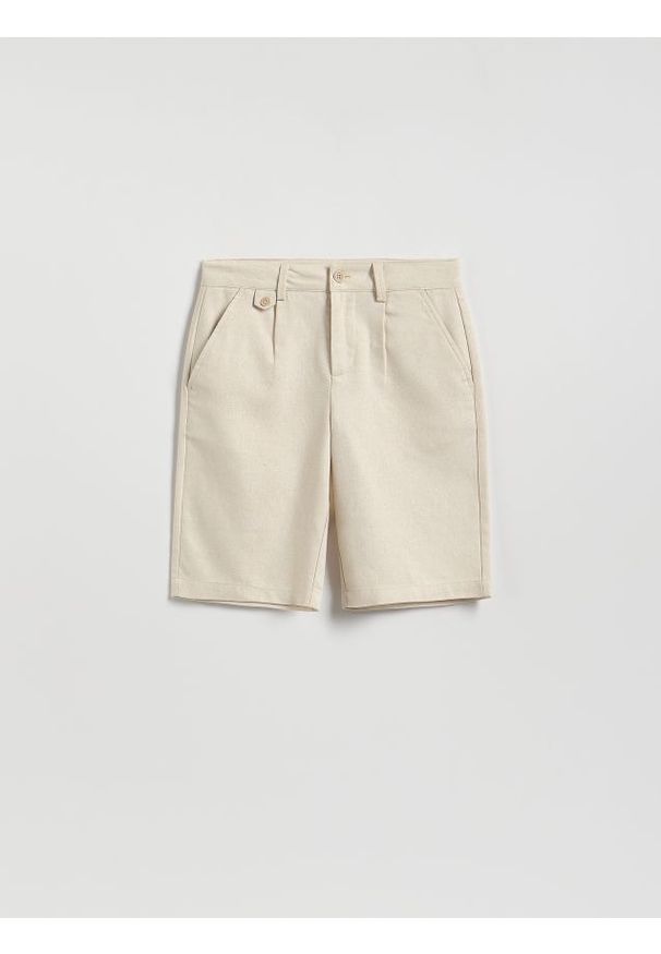 Reserved - Szorty z dodatkiem lnu - beżowy. Kolor: beżowy. Materiał: len