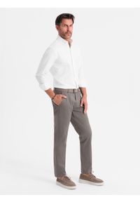 Ombre Clothing - Spodnie męskie chino REGULAR FIT z delikatną strukturą – szare V1 - Rozmiar: M. Okazja: na co dzień. Kolor: szary. Materiał: tkanina, elastan, bawełna. Styl: klasyczny, casual #9