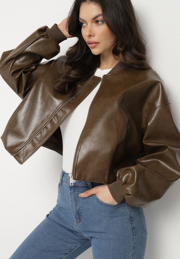 Born2be - Brązowa Kurtka z Wiskozą w Stylu Bomberki z Ekoskóry Nanisiela. Okazja: na co dzień. Kolor: brązowy. Materiał: wiskoza. Styl: casual