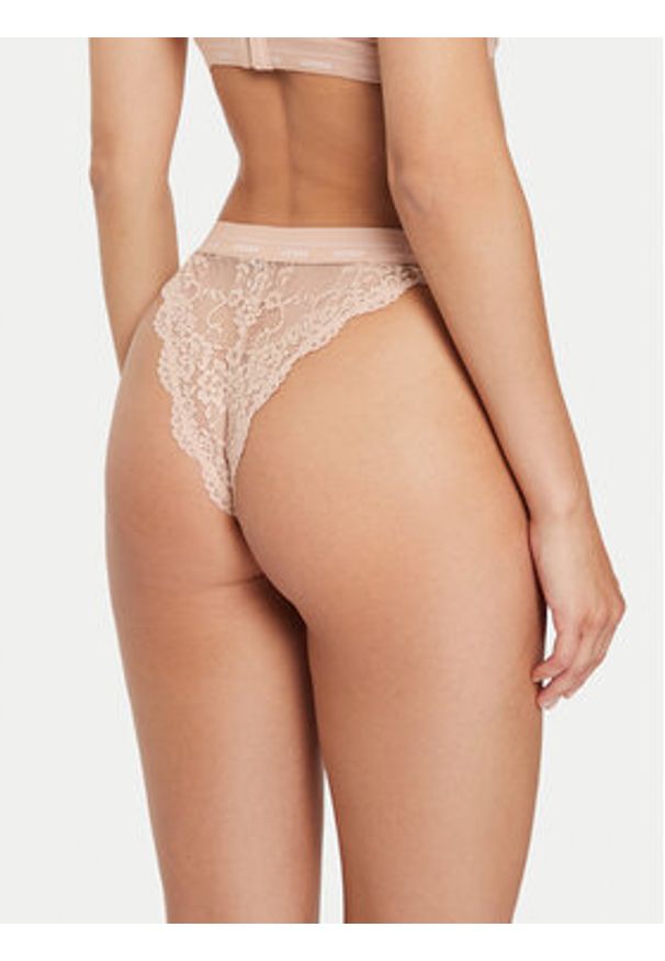 Guess Figi brazylijskie Jane O4YE00 PZ01C Beżowy. Kolor: beżowy. Materiał: syntetyk