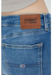 Tommy Jeans szorty jeansowe BF0231 DW0DW12513.PPYY damskie gładkie medium waist. Kolor: niebieski. Materiał: tkanina, denim. Wzór: gładki #4