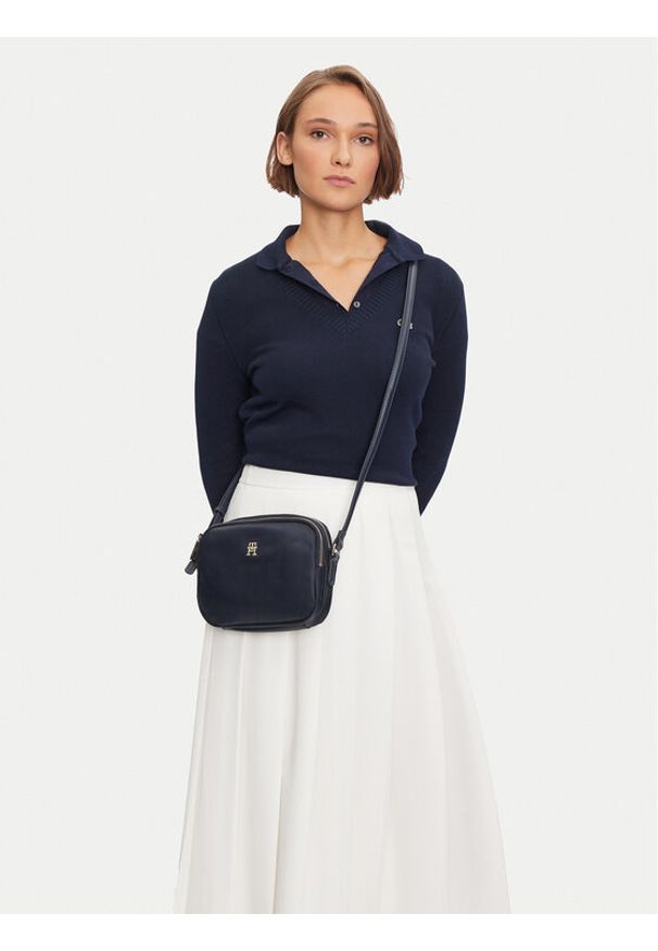 TOMMY HILFIGER - Tommy Hilfiger Torebka Poppy Th Crossover AW0AW15638 Granatowy. Kolor: niebieski
