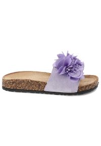 Fioletowe Klapki Seastar Blue Modne Obuwie Damskie Na Lato. Okazja: na spacer, na plażę. Kolor: fioletowy. Wzór: kwiaty. Sezon: lato #7