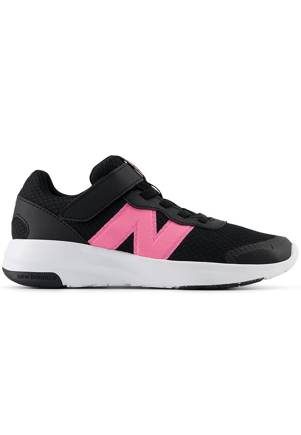 Buty dziecięce New Balance PT578BP – czarne. Kolor: czarny. Materiał: guma, materiał, syntetyk. Szerokość cholewki: normalna. Sport: bieganie