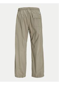 Jack & Jones - Jack&Jones Spodnie materiałowe Parachute 12260931 Beżowy Loose Fit. Kolor: beżowy. Materiał: bawełna #6