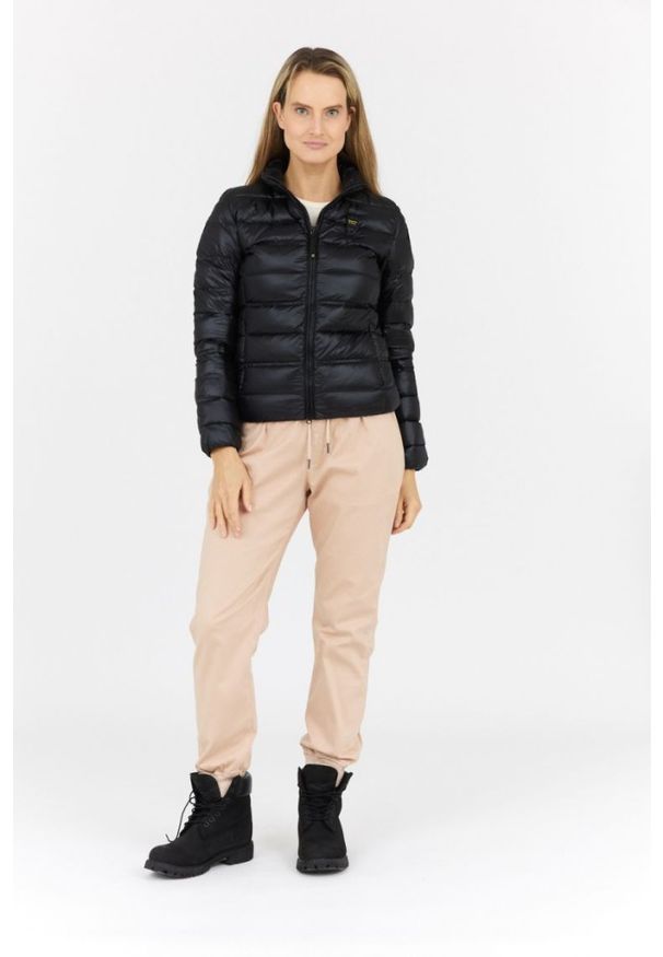 Blauer USA - BLAUER Czarna puchowa kurtka damska Lillie. Kolor: czarny. Materiał: puch