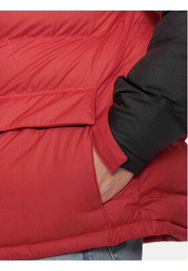 The North Face Kurtka zimowa Limbara NF0A89EG Czerwony Regular Fit. Kolor: czerwony. Materiał: syntetyk. Sezon: zima