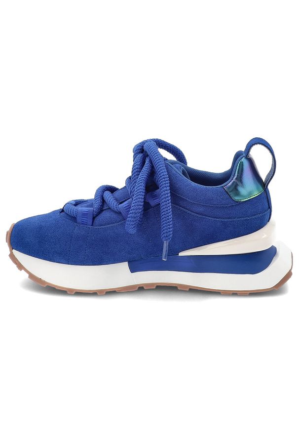 Niebieskie Sneakersy Artiker Modne Obuwie Damskie Na Platformie. Okazja: na co dzień. Kolor: niebieski. Materiał: zamsz. Szerokość cholewki: normalna. Obcas: na platformie. Styl: klasyczny, elegancki, sportowy, casual