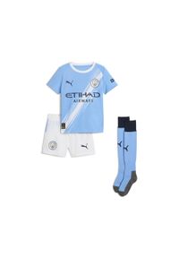 Puma - Dziecięcy strój domowy Manchester City 25/26 PUMA Team Light Blue White. Okazja: do domu. Kolor: niebieski, wielokolorowy, biały. Materiał: dresówka. Wzór: aplikacja, paski. Styl: sportowy