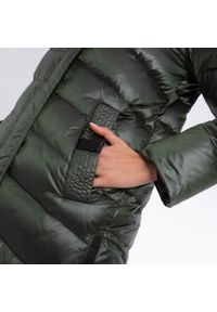 Wittchen - Damski płaszcz pikowany z nylonu długi zielono-czarny. Okazja: na co dzień, do pracy. Kolor: czarny, zielony, wielokolorowy. Materiał: nylon. Długość: długie. Wzór: aplikacja, geometria. Sezon: zima. Styl: casual, elegancki #5