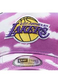 New Era Czapka z daszkiem LA Lakers Cloud All Over Print 60362727 Fioletowy. Kolor: fioletowy. Materiał: materiał, poliester. Wzór: nadruk
