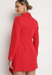 Born2be - Czerwona Taliowana Sukienka o Kroju Marynarki z Mini Trenem Besista. Kolor: czerwony. Długość rękawa: długi rękaw. Wzór: aplikacja. Styl: elegancki, klasyczny. Długość: mini #4