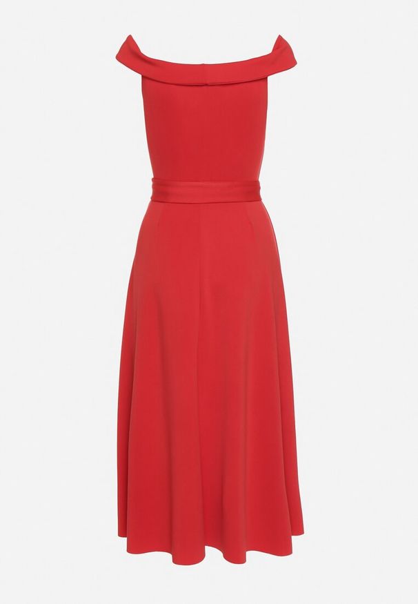 Born2be - Czerwona Elegancka Sukienka o Fasonie Hiszpanki z Materiałowym Paskiem Xaelia. Typ kołnierza: dekolt hiszpanka. Kolor: czerwony. Materiał: materiał. Styl: elegancki
