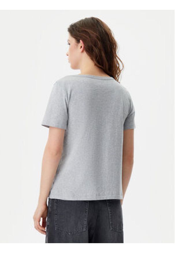 GAP - Gap T-Shirt 740140-01 Szary Regular Fit. Kolor: szary. Materiał: bawełna