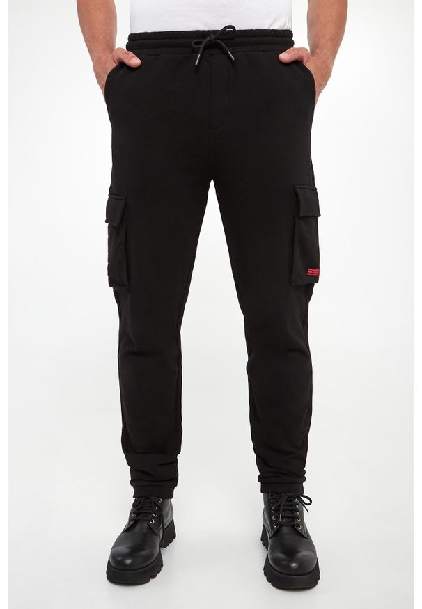Karl Lagerfeld - Spodnie dresowe męskie cargo KARL LAGERFELD. Materiał: dresówka