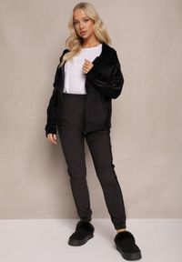 Renee - Czarny 2-częściowy Komplet Dresowy z Bluzą i Spodniami Wolff. Kolor: czarny. Materiał: dresówka