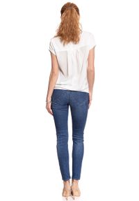 Wrangler - DAMSKA KOSZULA WRANGLER ROMANTIC TOP OFFWHITE W504LME02. Okazja: na co dzień. Kolor: biały. Wzór: aplikacja, ażurowy. Styl: elegancki, casual #8