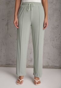 Renee - Zielone Prążkowane Spodnie High Waist z Szerokimi Nogawkami Ginorria. Stan: podwyższony. Kolor: zielony. Materiał: prążkowany. Długość: krótkie. Sezon: lato #5