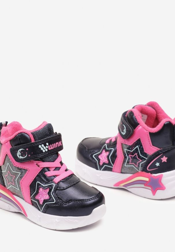 Born2be - Granatowe Botki Sneakersy ze Świecącą Podeszwą Ozdobione Gwiazdkami i Brokatem Notavia. Kolor: niebieski. Materiał: dzianina. Wzór: aplikacja. Styl: elegancki