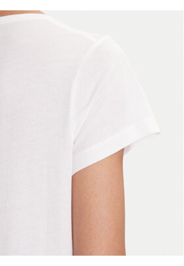 Marc O'Polo T-Shirt 506 2067 51431 Biały Regular Fit. Typ kołnierza: polo. Kolor: biały. Materiał: bawełna