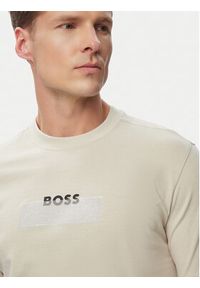 BOSS T-Shirt Logo Tape 50566606 Beżowy Regular Fit. Kolor: beżowy. Materiał: bawełna #4
