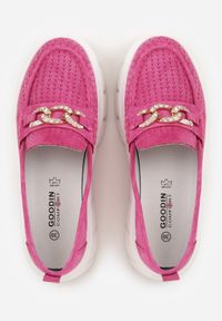 Renee - Fuksjowe Perforowane Mokasyny ze Skóry Naturalnej z Aplikacją na Platformie Heilarta. Kolor: różowy. Materiał: skóra. Szerokość cholewki: normalna. Wzór: aplikacja. Obcas: na platformie #7