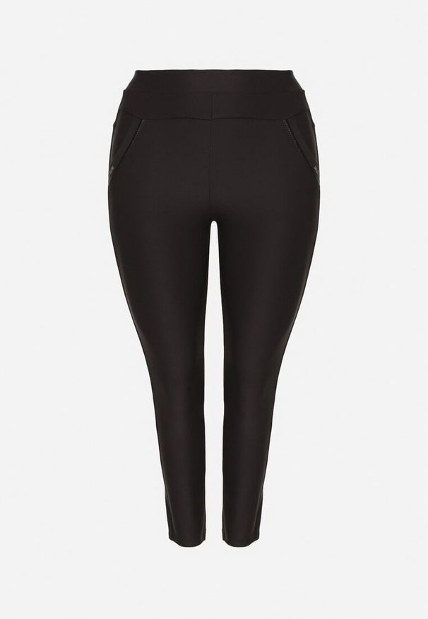 Born2be - Ciemnoszare Spodnie o Dopasowanym Kroju z Gumką w Talii Stellivae. Okazja: na co dzień, na spotkanie biznesowe. Kolekcja: plus size. Kolor: szary. Styl: biznesowy, casual