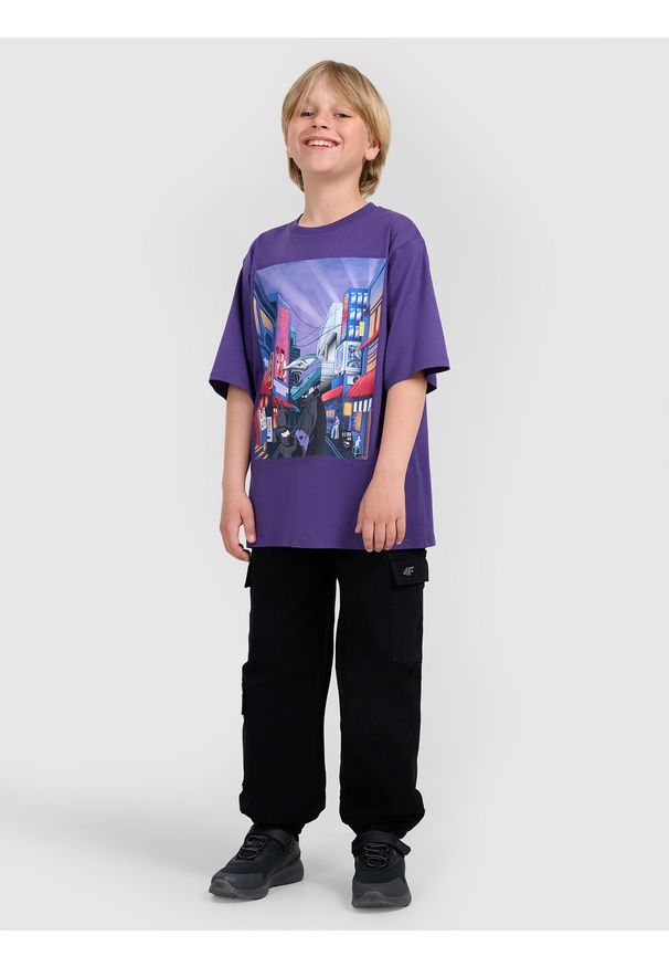 4f - 4F T-shirt oversize z nadrukiem chłopięcy - fioletowy 128 (7-8 lat). Okazja: na co dzień. Kolor: fioletowy. Materiał: jersey, bawełna, materiał. Wzór: nadruk. Sezon: lato. Styl: casual, klasyczny, sportowy