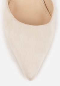 Born2be - Beżowe Czółenka Vices z Imitacji Zamszu na Obcasie Klepsydra Esiriva. Okazja: na co dzień. Nosek buta: szpiczasty. Zapięcie: pasek. Kolor: beżowy. Materiał: zamsz. Obcas: na obcasie. Styl: wizytowy, casual, klasyczny. Wysokość obcasa: średni #3